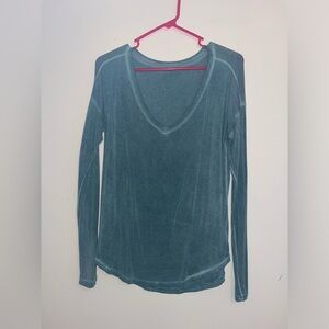 American Eagle- Soft & Sexy Longsleeve Shirt